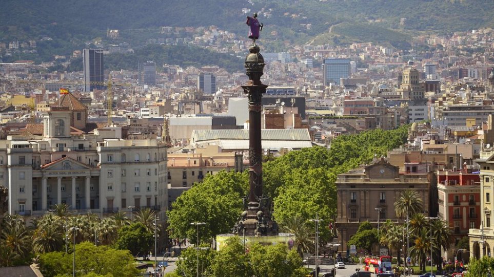 Barcelona_poli_AP_Photo_Manu_Fernandez